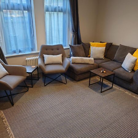 Newly Renovated 2-Bed Bungalow Bath Zewnętrze zdjęcie