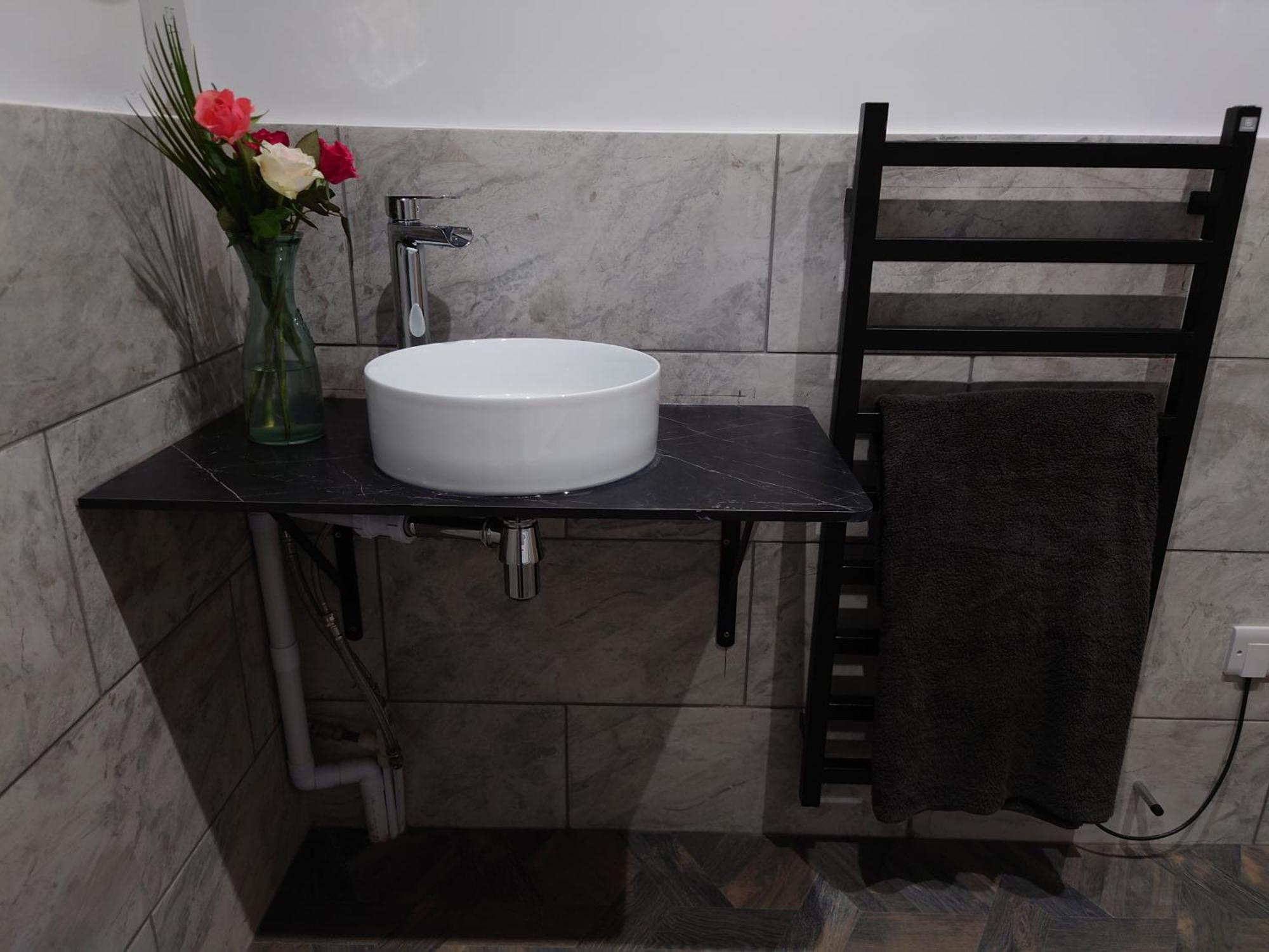 Newly Renovated 2-Bed Bungalow Bath Zewnętrze zdjęcie