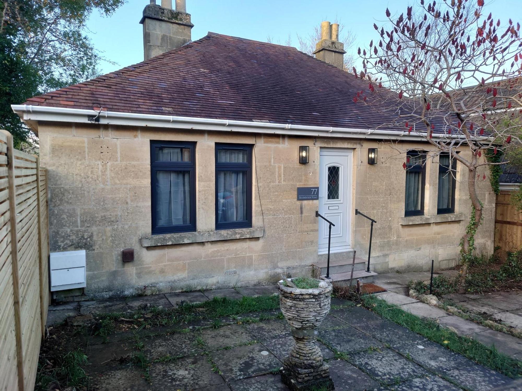Newly Renovated 2-Bed Bungalow Bath Zewnętrze zdjęcie
